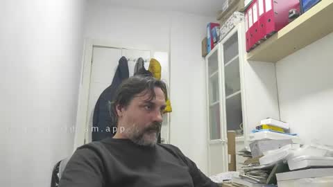 Snapshot of allenvic chatting on 02/07/25, 01:01 allenvic online show from 02/07/25, 01:01