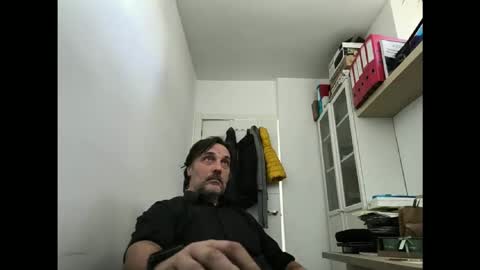 Snapshot of allenvic chatting on 10/23/25, 08:35 allenvic online show from 10/23/25, 08:35