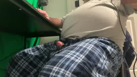 Allergictolove online show from 12/18/24, 12:54