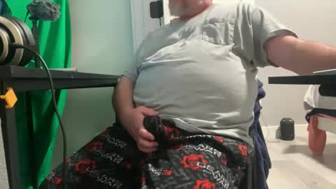 Allergictolove online show from 01/04/25, 10:45