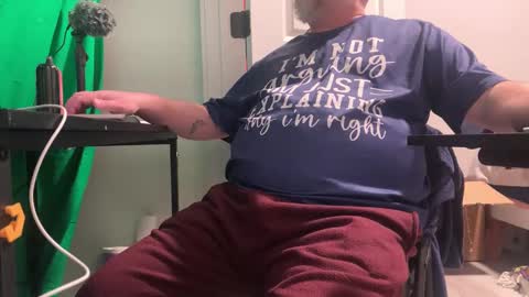 Allergictolove online show from 02/09/25, 09:06