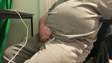 Allergictolove online show from 02/12/25, 04:33