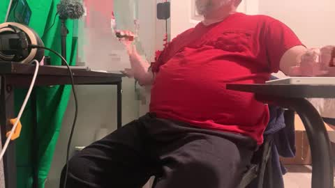 Allergictolove online show from 02/17/25, 02:42