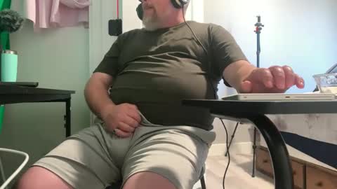 Allergictolove online show from 09/08/25, 11:04