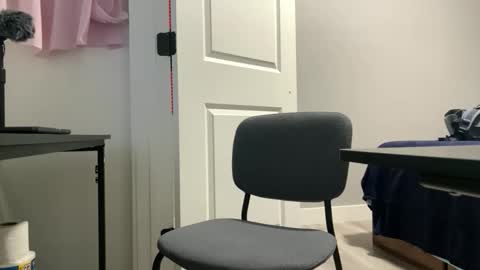 Allergictolove online show from 04/03/26, 04:49