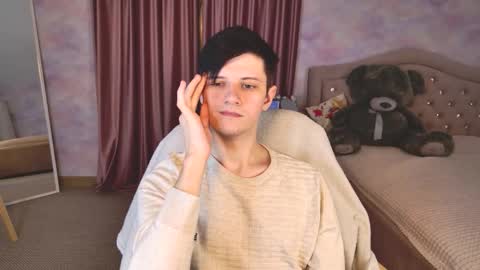 allert_ online show from 11/14/25, 09:57