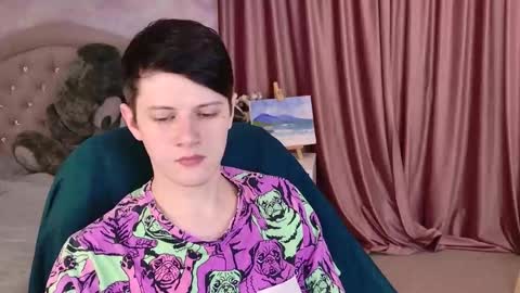 allert_ online show from 11/24/25, 09:25