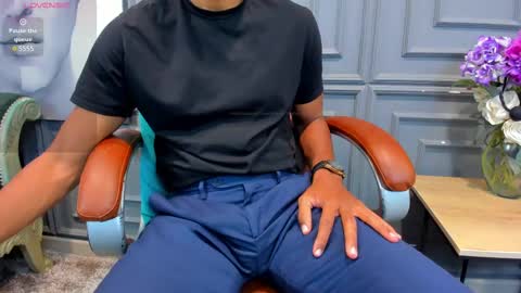                                 Help me reach 100 likes online show from 02/22/25, 04:29