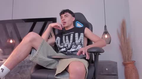 Snapshot of allexserrano chatting on 09/29/25, 11:53 Allex online show from 09/29/25, 11:53