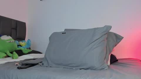 Snapshot of allexserrano chatting on 11/14/25, 03:38 Allex online show from 11/14/25, 03:38