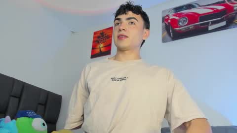 Snapshot of allexserrano chatting on 02/26/26, 03:05 Allex online show from 02/26/26, 03:05