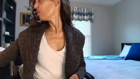 wishlist on bio online show from 10/06/25, 09:12