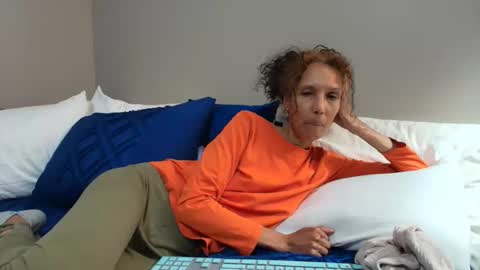 wishlist on bio online show from 11/12/25, 11:36