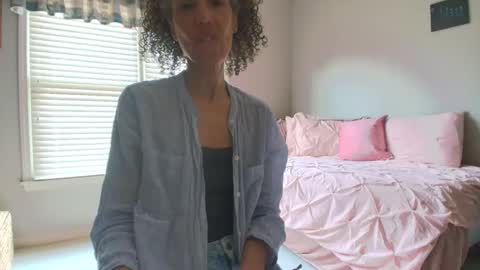 wishlist on bio online show from 03/15/26, 08:26