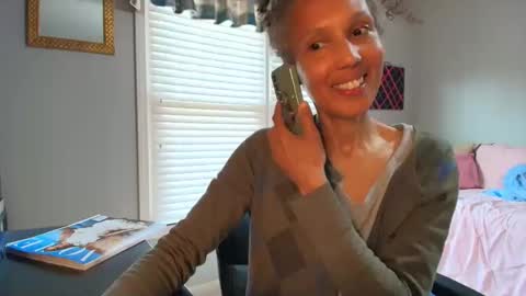 wishlist on bio online show from 04/06/26, 10:33