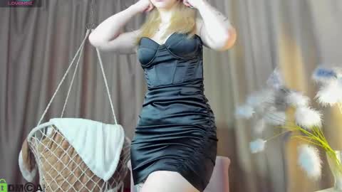 alli_aster online show from 03/22/26, 01:20