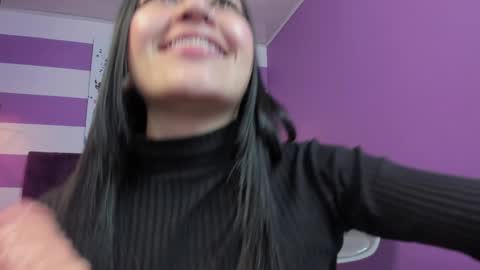 Snapshot of alli_cooper chatting on 12/14/24, 12:12 Ali online show from 12/14/24, 12:12