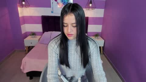 Snapshot of alli_cooper chatting on 12/22/24, 01:33 Ali online show from 12/22/24, 01:33