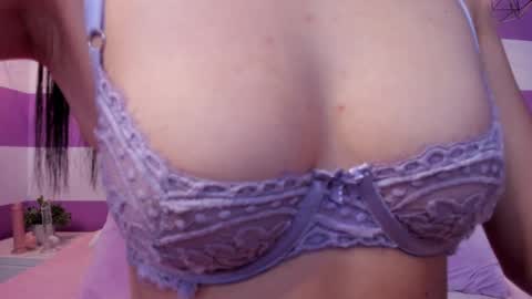 Snapshot of alli_cooper chatting on 01/21/25, 03:10 Ali online show from 01/21/25, 03:10