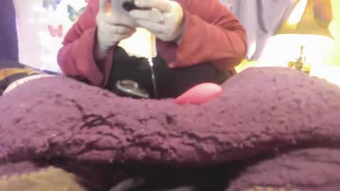 Snapshot of alli_kat78 chatting on 12/23/24, 10:12 Alli Kat online show from 12/23/24, 10:12