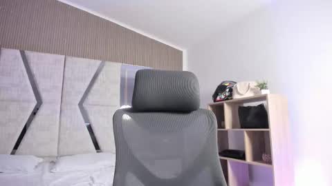 Snapshot of allicelover chatting on 12/14/25, 11:59 ALLICE online show from 12/14/25, 11:59