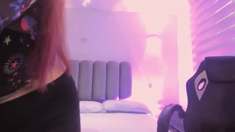 Snapshot of allicelover chatting on 12/18/25, 11:49 ALLICE online show from 12/18/25, 11:49