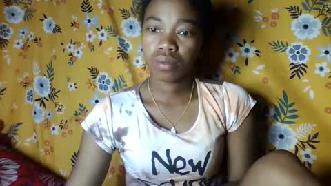 Snapshot of alliciax632770q chatting on 02/04/26, 12:49 alliciax632770q online show from 02/04/26, 12:49