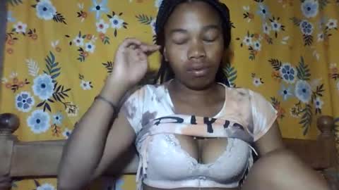 Snapshot of alliciax632770q chatting on 02/22/26, 12:23 alliciax632770q online show from 02/22/26, 12:23