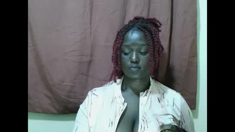 Snapshot of allie_quin chatting on 09/11/25, 09:48 Allie online show from 09/11/25, 09:48