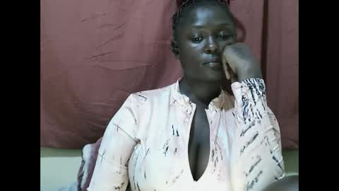 Snapshot of allie_quin chatting on 10/18/25, 09:15 Allie online show from 10/18/25, 09:15