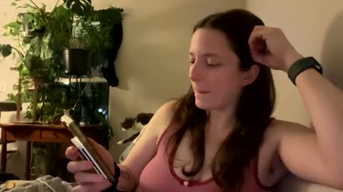 Snapshot of allielorde chatting on 12/19/25, 08:43 allielorde online show from 12/19/25, 08:43