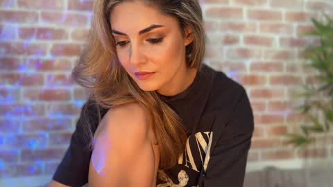 Allie online show from 12/12/24, 11:07