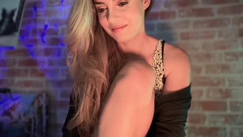 Allie online show from 12/13/24, 01:55