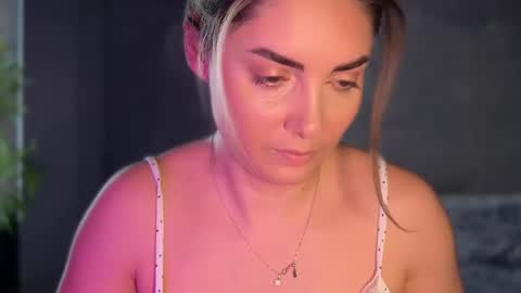 Allie online show from 02/01/26, 07:07