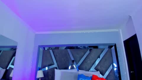    online show from 03/03/25, 10:17