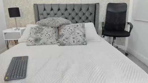 Allison whitee online show from 03/27/26, 04:07