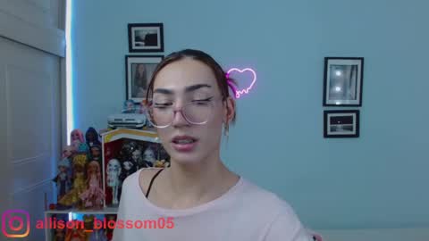   online show from 02/22/25, 01:44