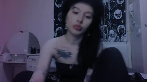 Snapshot of allisondeetz chatting on 04/10/26, 07:07 Alis online show from 04/10/26, 07:07