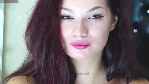 Snapshot of allisonn223 chatting on 10/18/25, 12:28 Deea online show from 10/18/25, 12:28