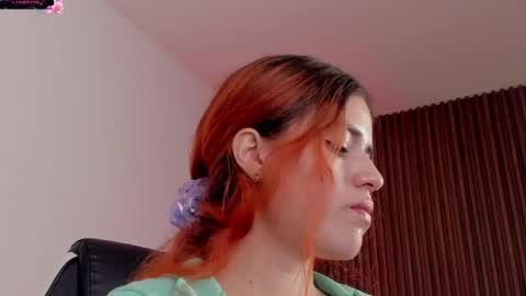 Snapshot of alliss_ginger_ chatting on 05/14/26, 09:10 A L L I S S online show from 05/14/26, 09:10