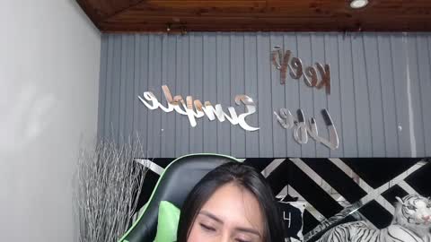 Snapshot of allisson_a chatting on 02/07/25, 06:24 Allisson online show from 02/07/25, 06:24