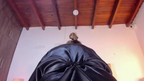 allisson online show from 10/21/25, 12:06