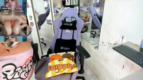 allsson_miller online show from 10/17/25, 07:38