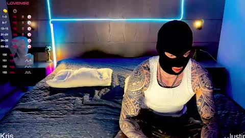 Snapshot of alltimehorny19 chatting on 01/07/25, 07:06 Justin online show from 01/07/25, 07:06