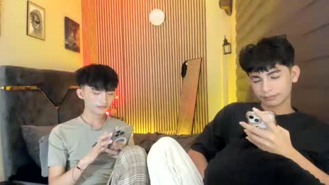 Snapshot of alluring_alpha chatting on 09/17/25, 02:41 kim and josh online show from 09/17/25, 02:41