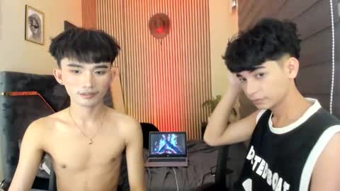 Snapshot of alluring_alpha chatting on 10/16/25, 09:54 kim and josh online show from 10/16/25, 09:54