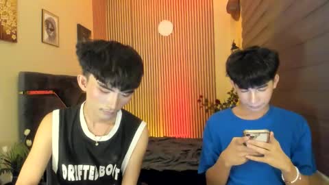 Snapshot of alluring_alpha chatting on 10/27/25, 08:18 kim and josh online show from 10/27/25, 08:18