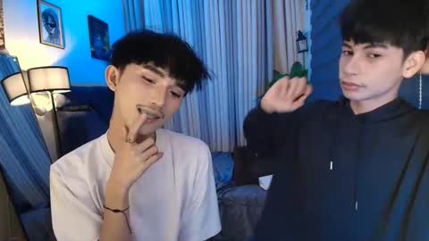 Snapshot of alluring_alpha chatting on 01/07/26, 10:01 kim and josh online show from 01/07/26, 10:01