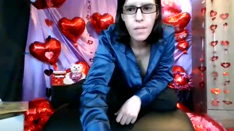 AlluringAli25 online show from 02/06/26, 05:49