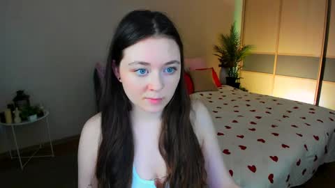 alluringeyess online show from 05/26/26, 04:14